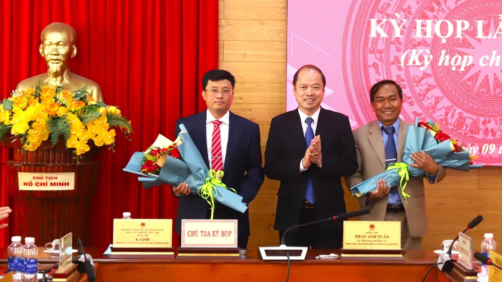 Huyện Bảo Lâm có tân chủ tịch UBND và HĐND. Ảnh: VT