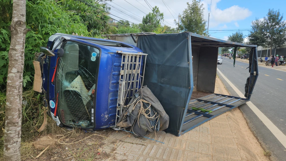 Xe tải BKS 49C– 4145 do Long điều khiển. Ảnh: VT.