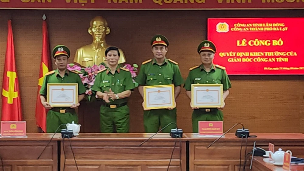 Công an Lâm Đồng khen thưởng vụ cứu bé 6 tuổi ở Đà Lạt