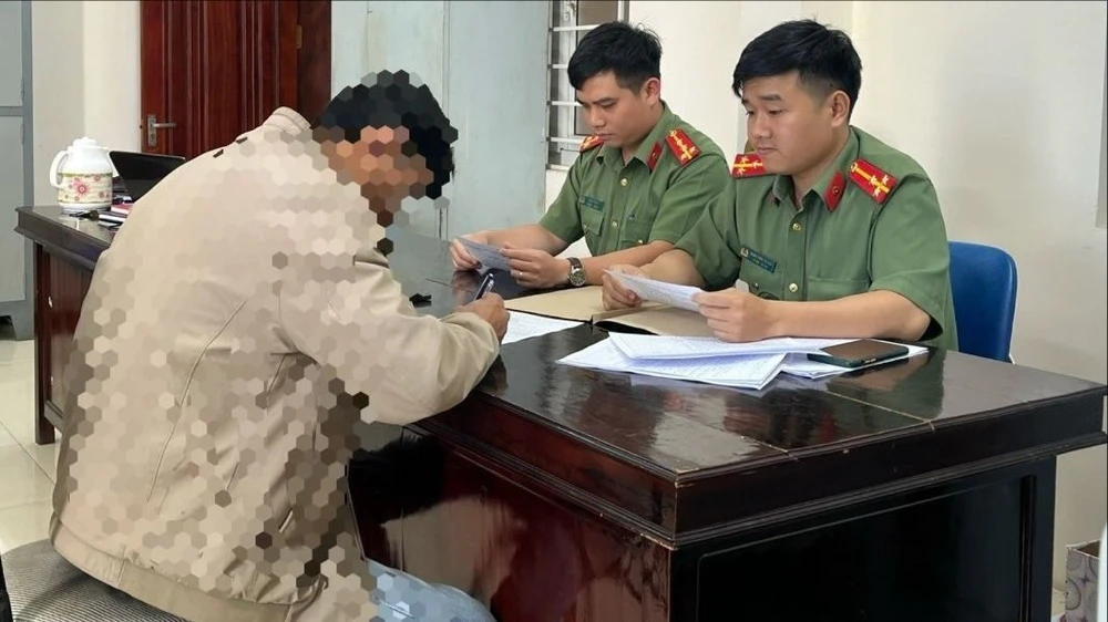 Bị phạt vì xưng tổng đài điện lực để quảng cáo