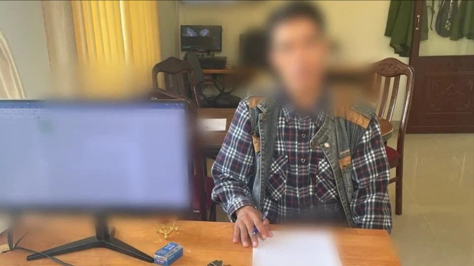 Đốt xe Mercerdes-Benz để che giấu vụ tai nạn giao thông