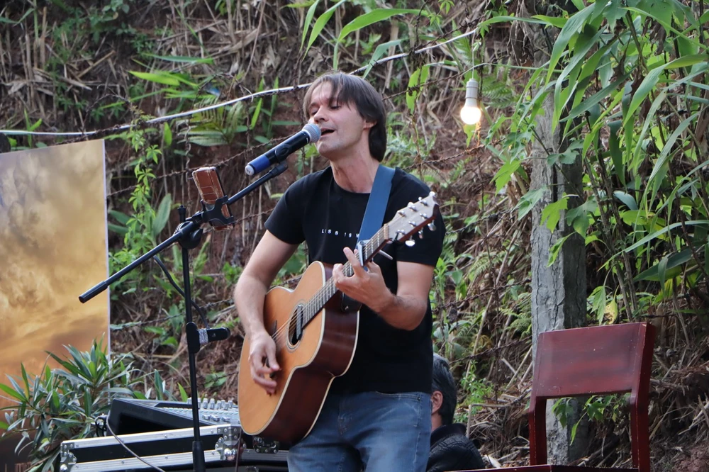 cung-duong-nghe-thuat-14 lớn.jpeg