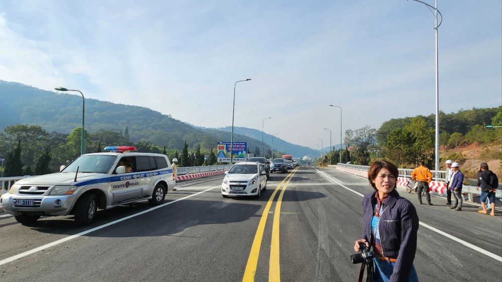 Chỉ mất 7 phút để lên hết đèo Prenn