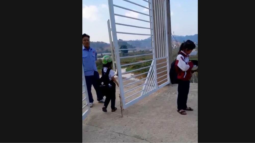 Ảnh màn hình 2024-04-15 lúc 15.30.09.png