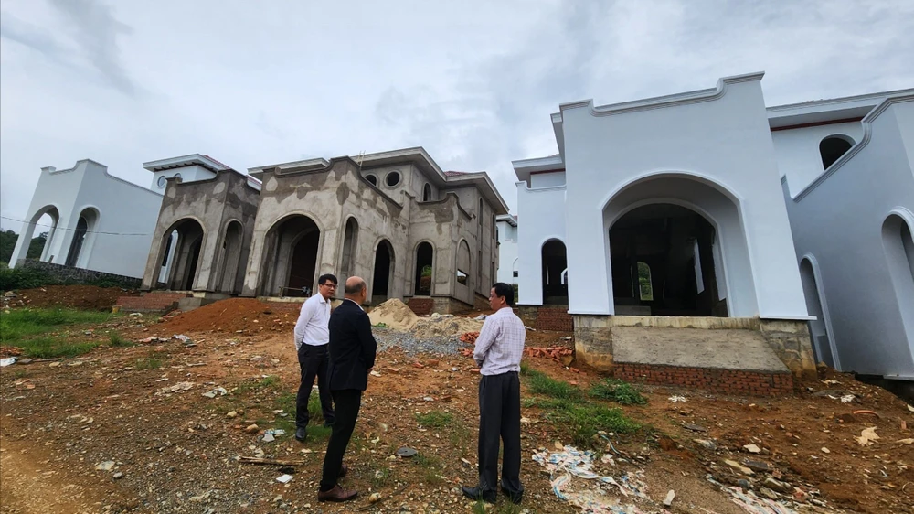 Vụ xây dựng trái phép 22 căn nhà liền kề ở Lộc Thành: Xin gia hạn xử lý vi phạm