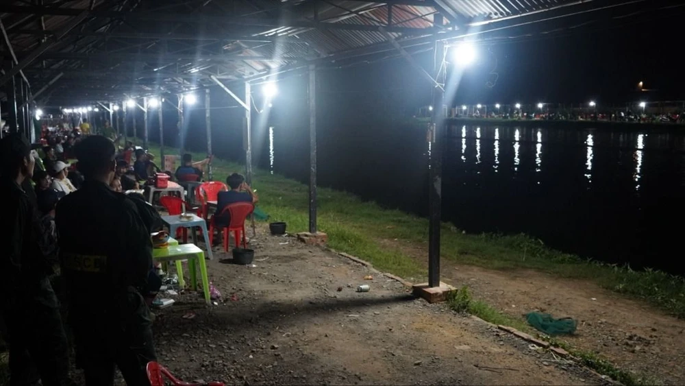 tinh-tay-ninh lớn.jpeg