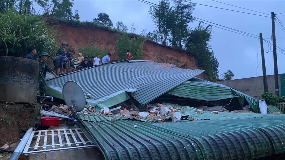 Sạt lở đất ở Lâm Đồng khiến 1 người tử vong