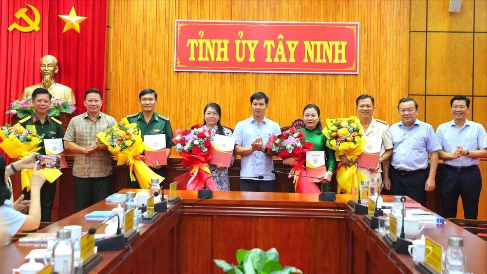 Ban Bí thư chỉ định 5 uỷ viên Ban Chấp hành Đảng bộ tỉnh Tây Ninh