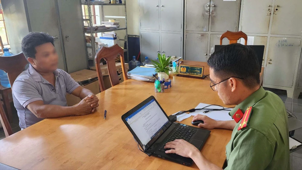 Bị phạt 5 triệu vì đăng báo chốt cảnh sát giao thông trên mạng xã hội