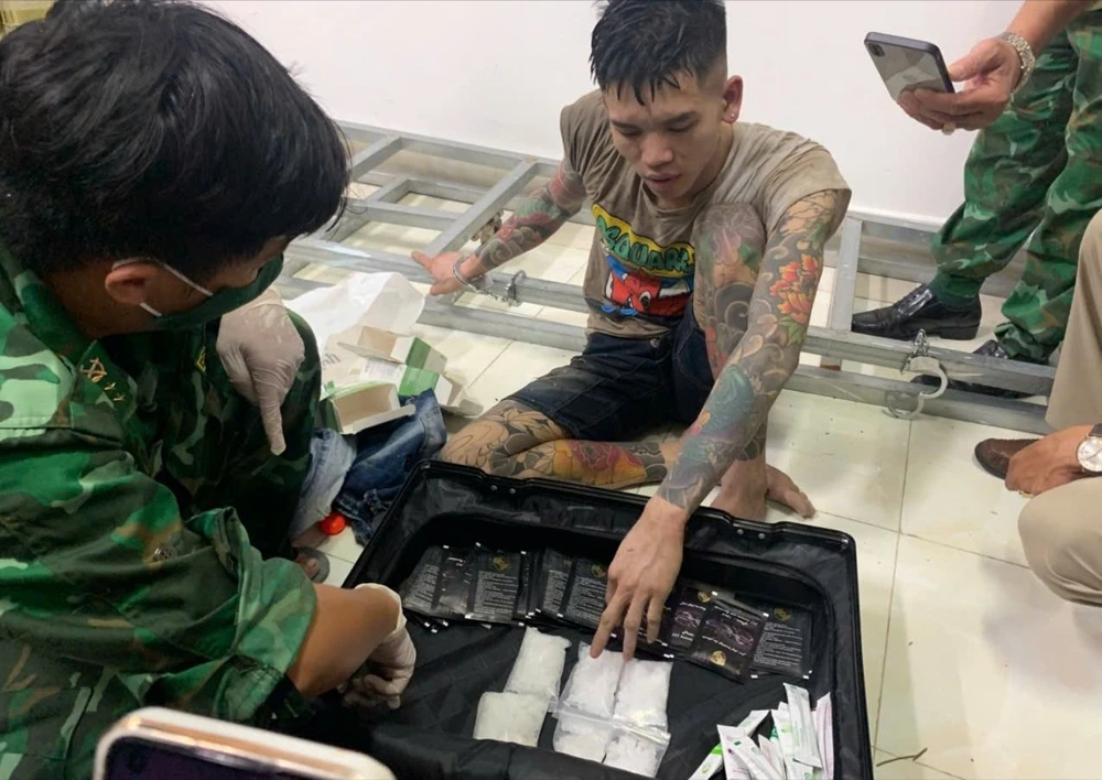 Cửa khẩu Quốc tế Mộc Bài: Một ngày bắt 2 vụ vận chuyển ma túy