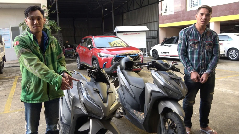 “Hội những người vỡ nợ muốn làm liều”: Lên TP Đà Lạt lừa thuê xe máy mang về TPHCM tiêu thụ