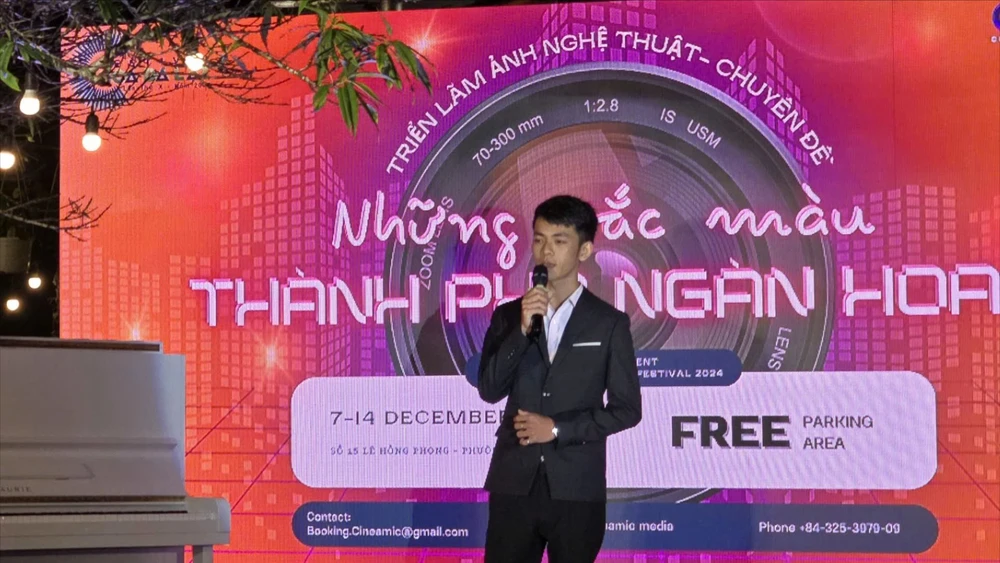 Những sắc màu thành phố ngàn hoa