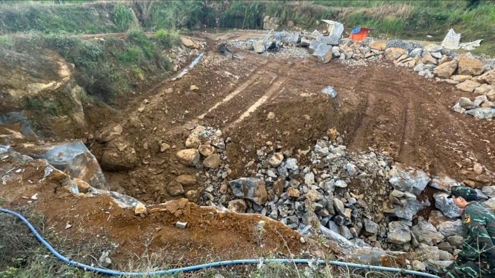 Nổ trong hầm đá, 1 người bị thương nặng