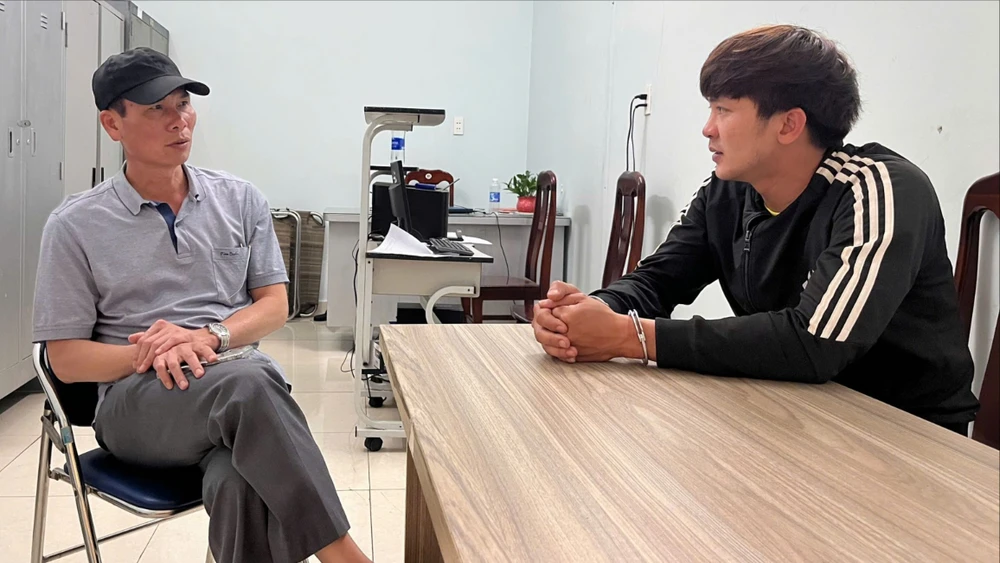 Khởi tố thanh niên dùng búa cướp tiệm vàng