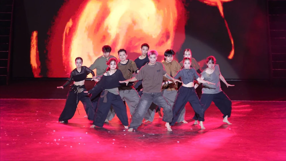 BZONE DANCE GROUP 1 (1).jpeg