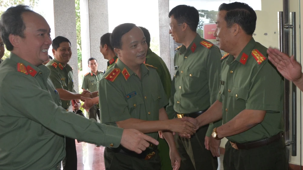 Công an ba tỉnh hoàn tất phương án sáp nhập, siết chặt quản lý tài sản công