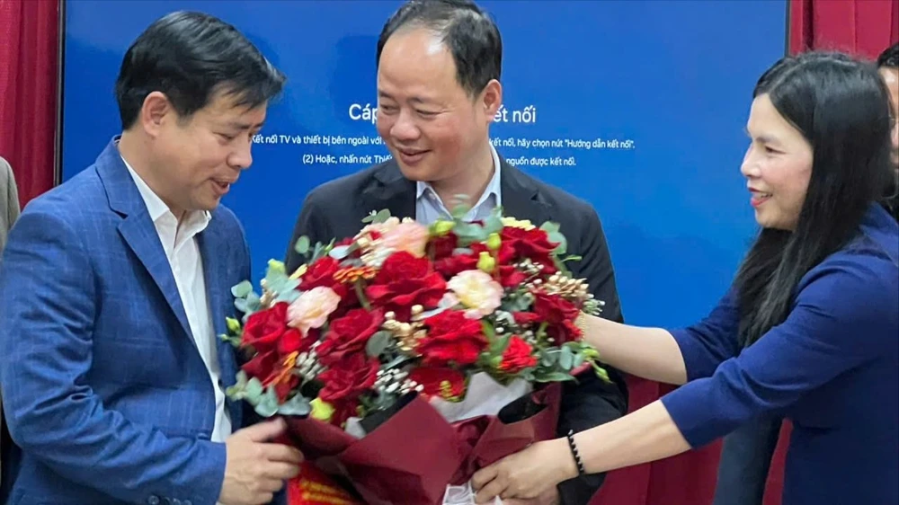 Giám đốc Sở Giáo dục tỉnh Lâm Đồng làm Bí thư phường Cam Ly