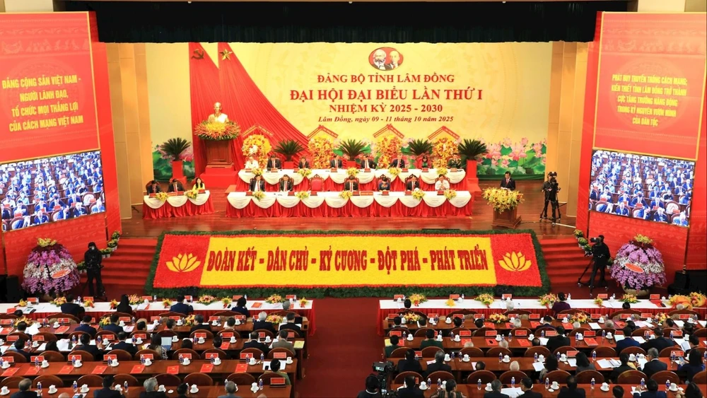 Toàn cảnh Đại hội đại biểu Đảng bộ tỉnh Lâm Đồng lần thứ I
