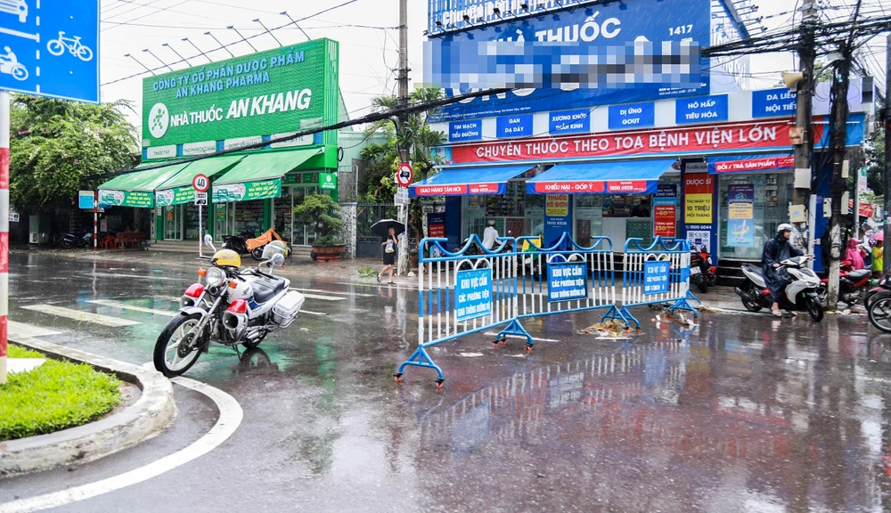 1 giờ sau khi lũ tràn về, sông Cái ở Nha Trang dâng cao hơn 10m