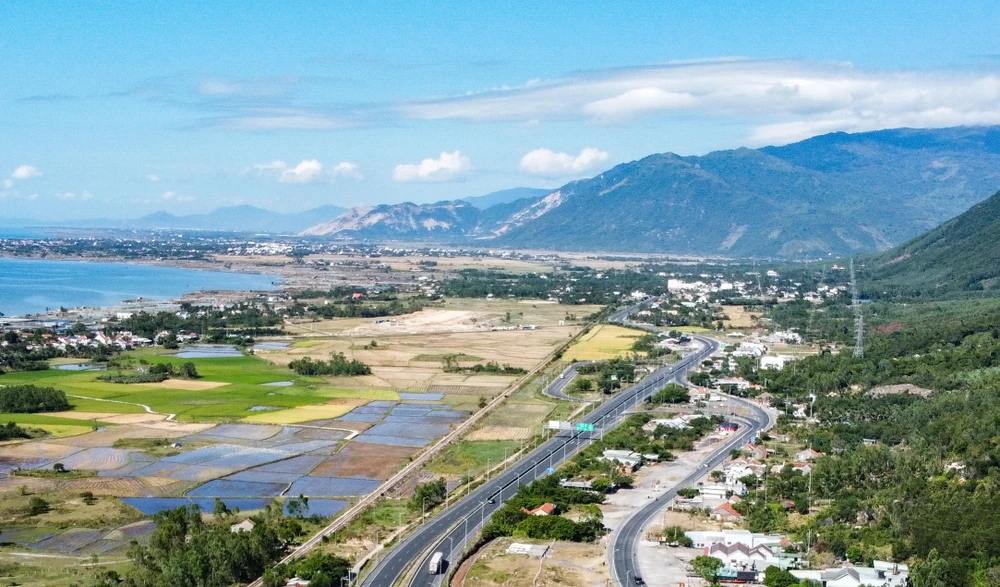 khu công nghiệp.jpg