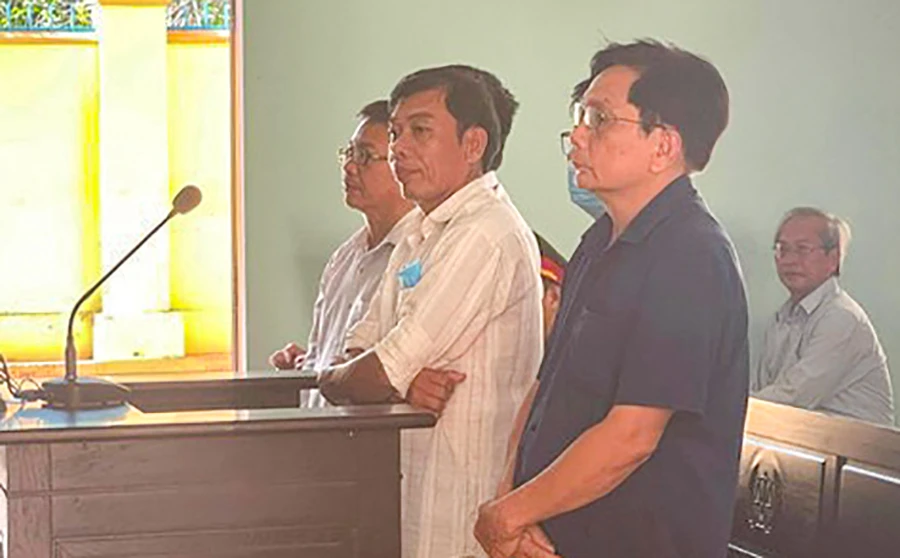 Khởi tố Trưởng phòng Tài nguyên và Môi trường huyện Phù Mỹ