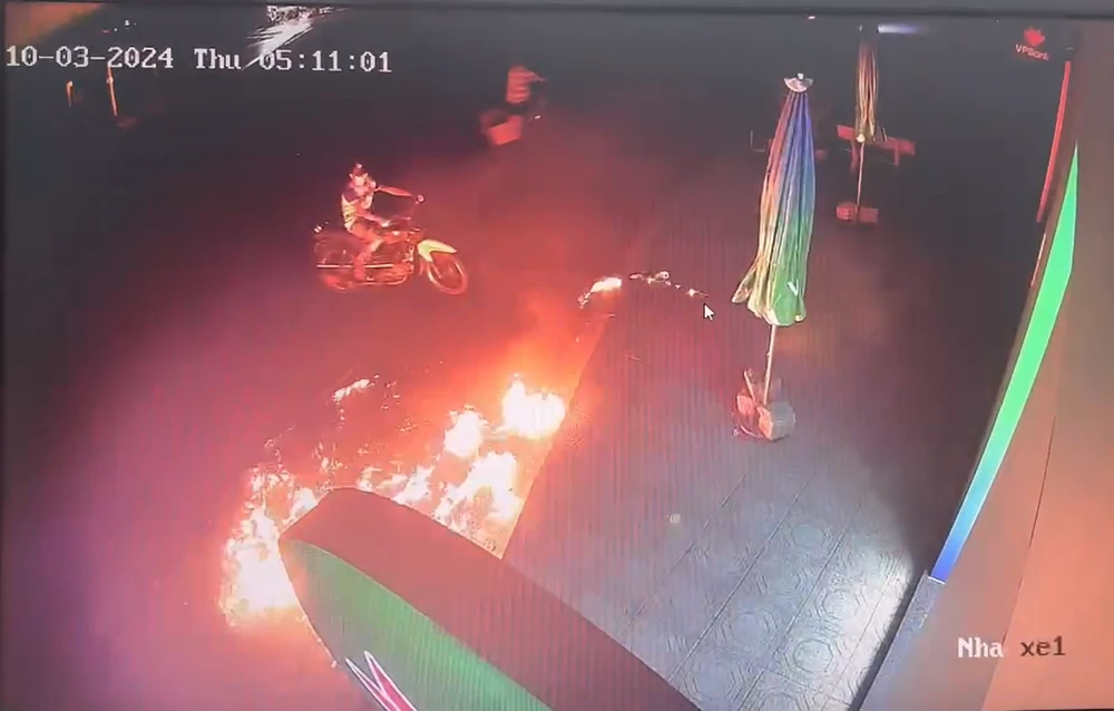 chi nhánh ngân hàng.png