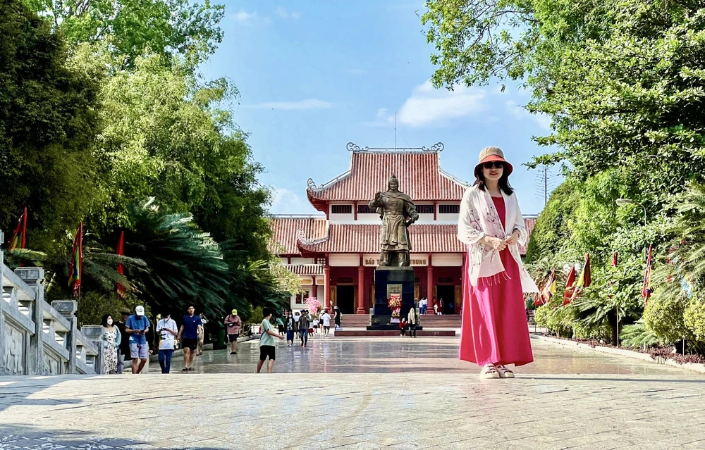 tiền công đức.jpg