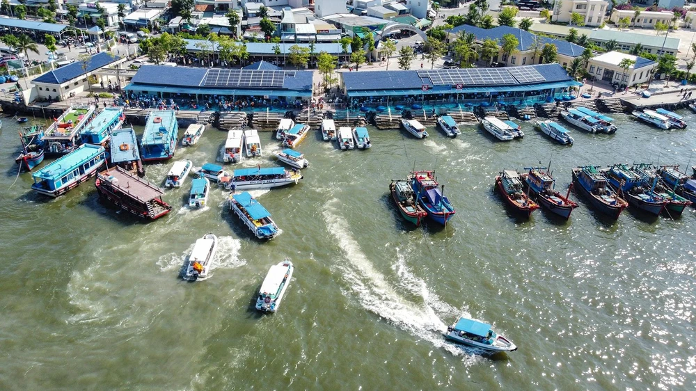 bến thủy nội địa.webp