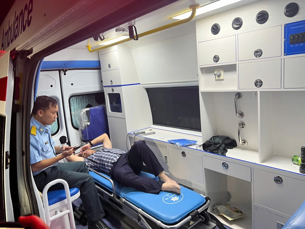 Đại tá Nguyễn Văn Sơn và Thượng tá Nguyễn Hồng Quân được kiểm tra sức khỏe với tình trạng sức khỏe ổn định.