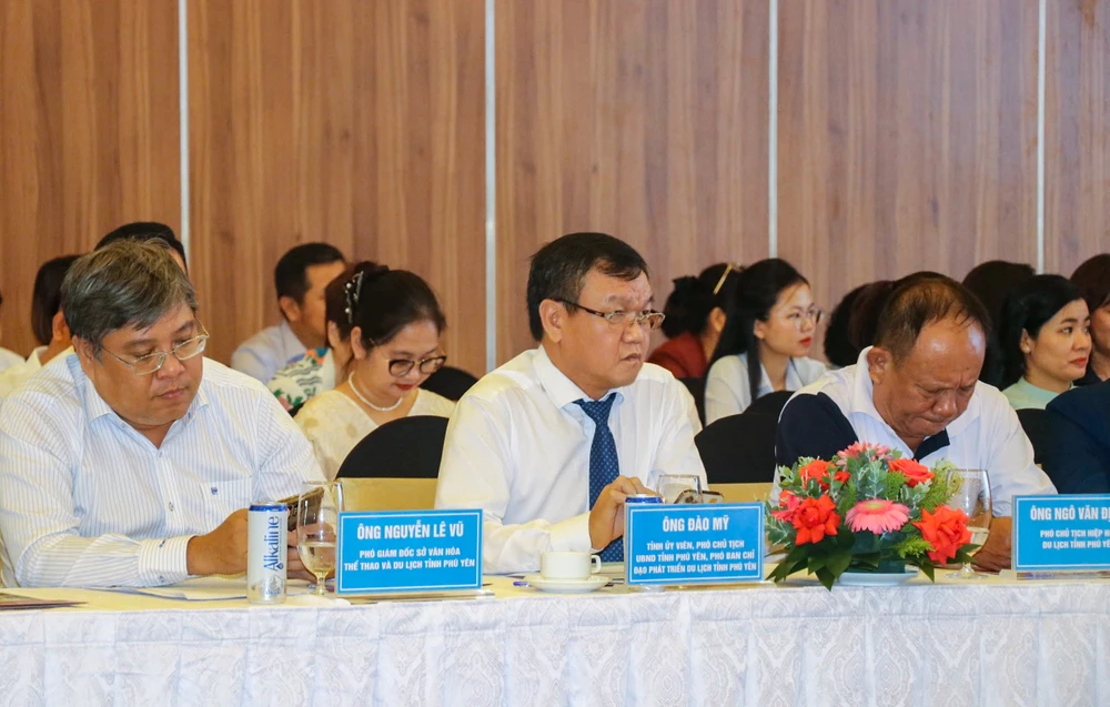 một năm liên kết.jpg