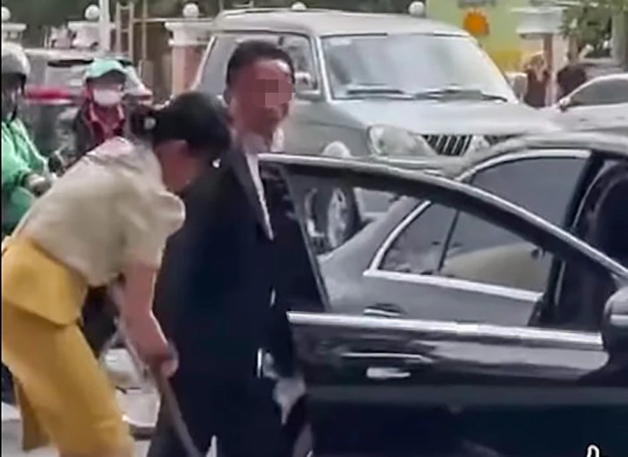 người đàn ông (2).jpg