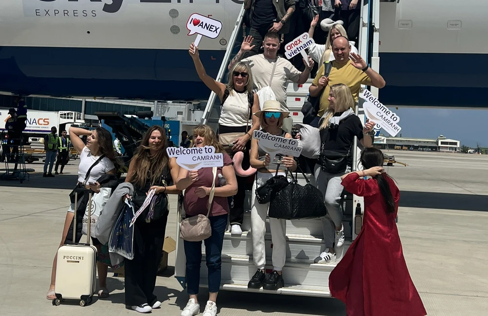 Sân bay quốc tế.jpg