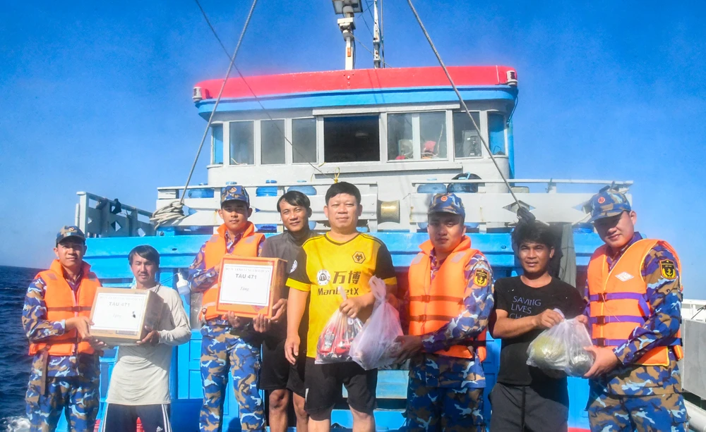 hỗ trợ lương thực.jpg