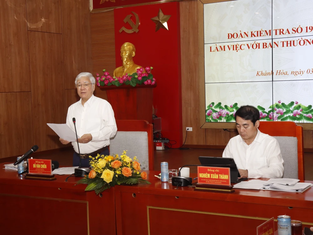 Bộ Chính trị.jpg