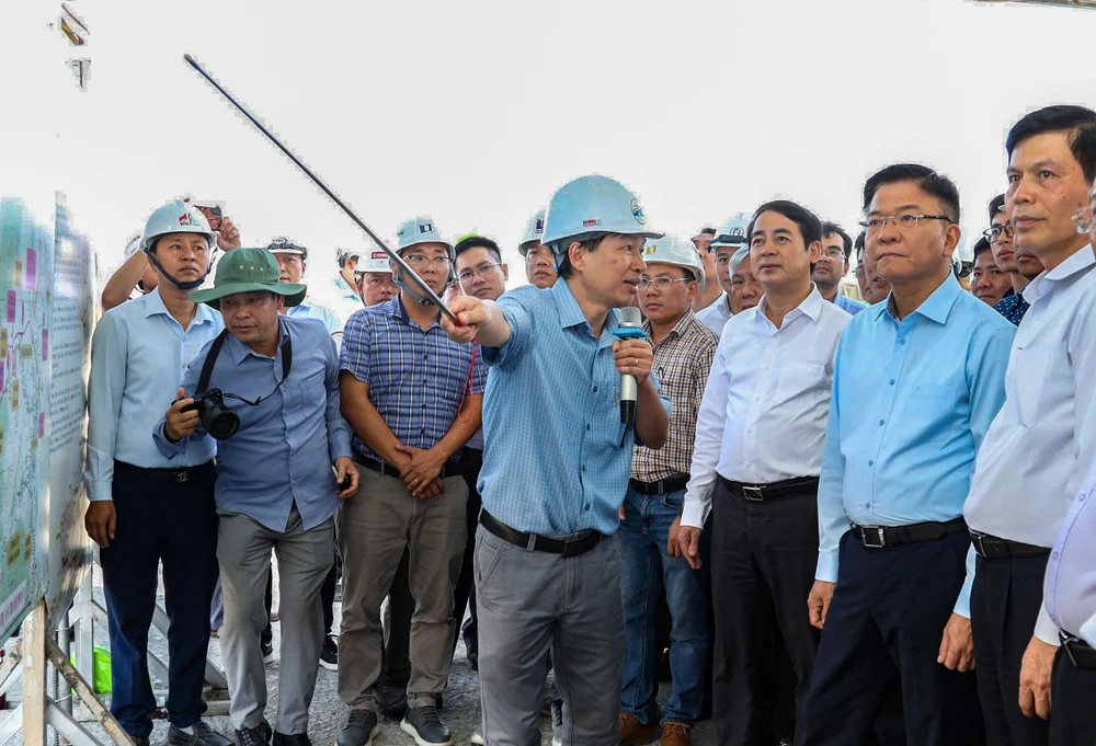 Phó thủ tướng.jpg