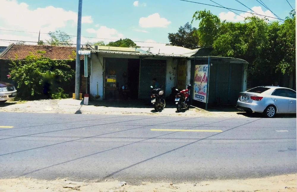 Khởi tố nhóm bắt giữ, đánh đập, ép buộc người dưới 18 tuổi bán dâm