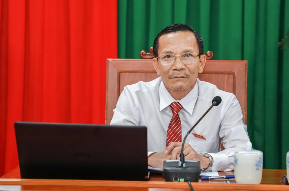 nghỉ hưu trước tuổi.jpg