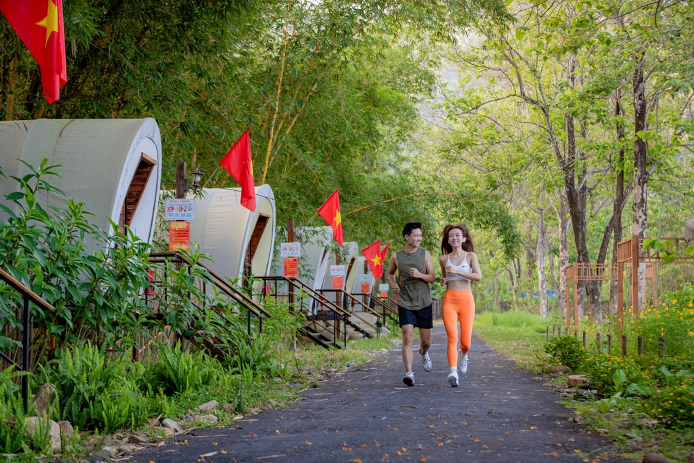 Công viên du lịch Yang Bay.jpg