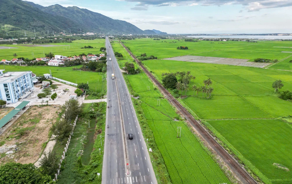 đường sắt tốc độ cao.jpg