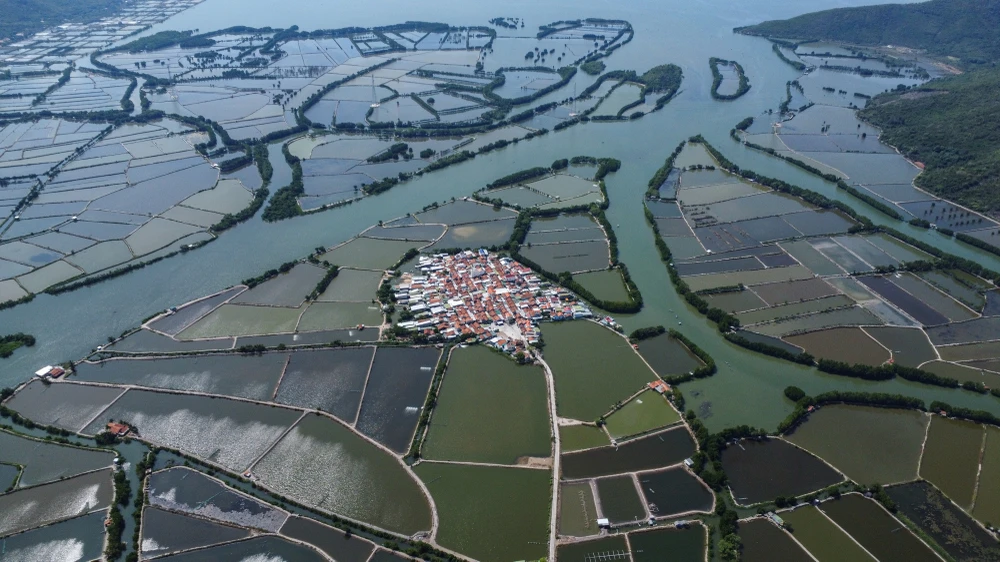 Theo lãnh đạo phường Hòa Thắng, với những lợi thế hiện có, làng Hà Liên rất phù hợp với phát triển du lịch cộng đồng. Từ đó, góp phần gia tăng sinh kế cho người dân địa phương; đồng thời bảo tồn, phát huy được những giá trị văn hóa, lịch sử đặc sắc theo hướng bền vững.