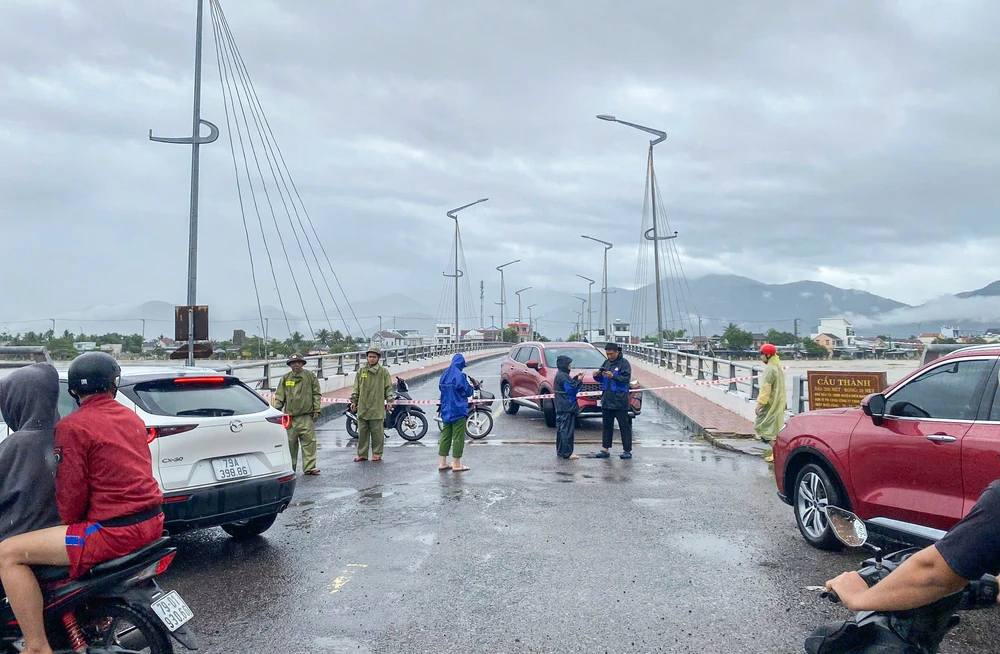 Cầu Thành Diên Khánh.jpg