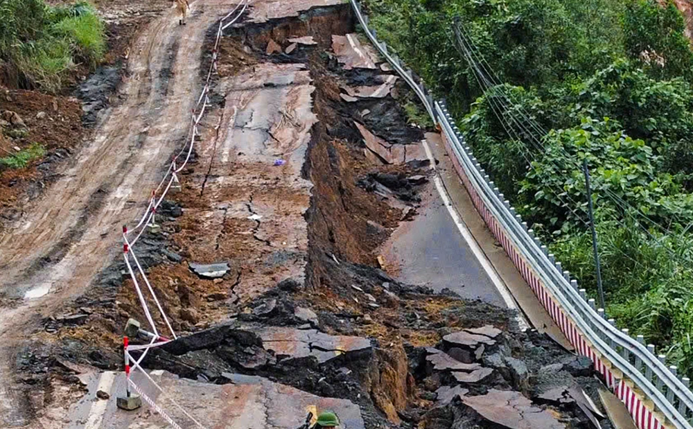 đèo Khánh Lê.jpg