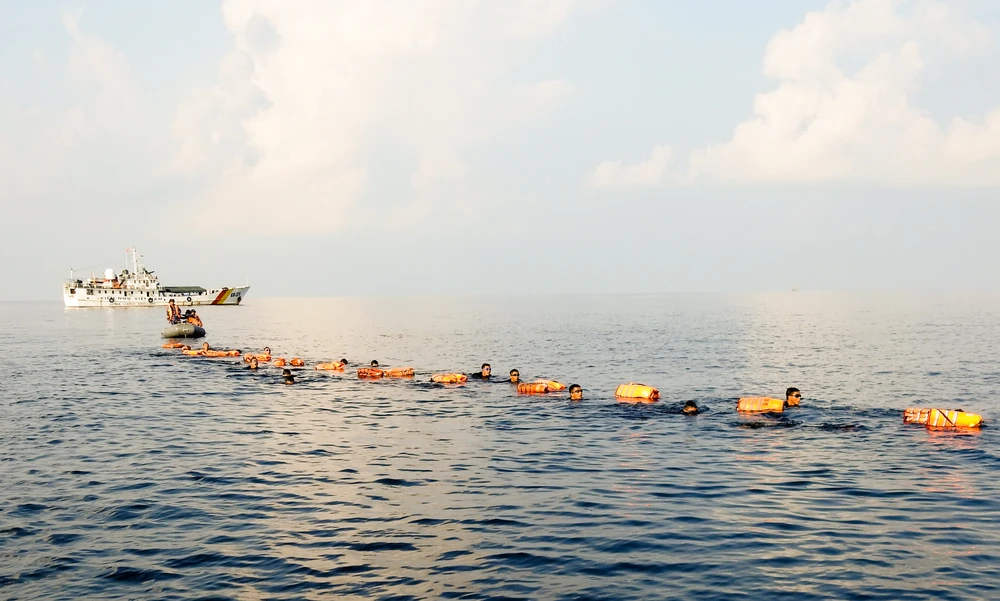 HUẤN LUYỆN BƠI CHIẾN THUẬT đường dài.jpg