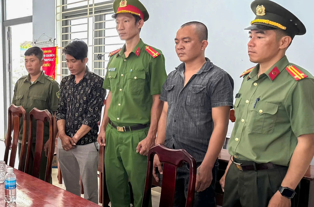 nẹt phô.jpg