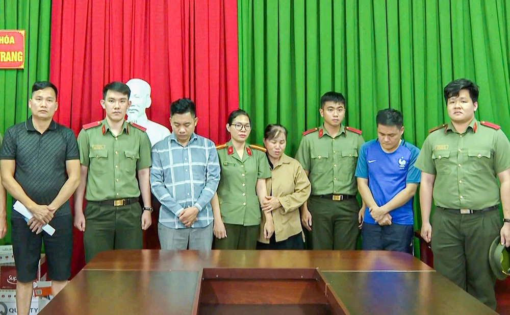 doi-tuong-17619022996821681993173.jpg