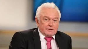 Phó chủ tịch Quốc hội Đức đòi trục xuất Đại sứ Mỹ ảnh 1