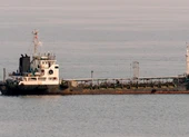 Mỹ nghi ngờ tàu Nga bí mật cung cấp dầu cho Triều Tiên