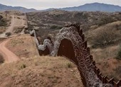 Lầu Năm Góc chi 1 tỉ USD xây tường biên giới Mexico