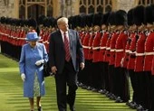 Ông Trump ấn tượng về nữ hoàng Elizabeth