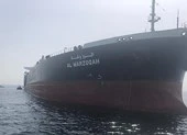 Video: Cận cảnh tàu chở dầu của Mỹ bị phá hoại ở UAE